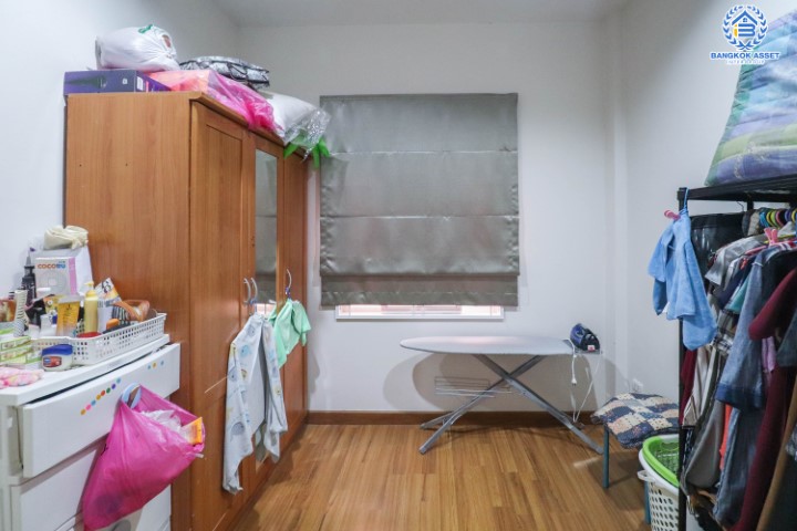 *****ทาวน์เฮ้าส์มือสองย่านนนทบุรี ม.เปี่ยมสุข ทัสคานี่ รัตนาธิเบศร์ เนื้อที่เกือบ 19 ตร.ว. ฟังก์ชัน 3 ห้องนอน 2 ห้องน้ำ 1 ที่จอดรถ แถมฟรี! 1 เครื่องปรับอากาศ และถังเก็บน้ำ บนทำเลเชื่อมต่อถ.รัตนาธิเบศร์ เพียง 10 นาทีก็ถึงรถไฟฟ้าสายสีม่วง "สถานีแยกนนทบุรี 1" ใกล้ทางด่วน "ศรีรัช"